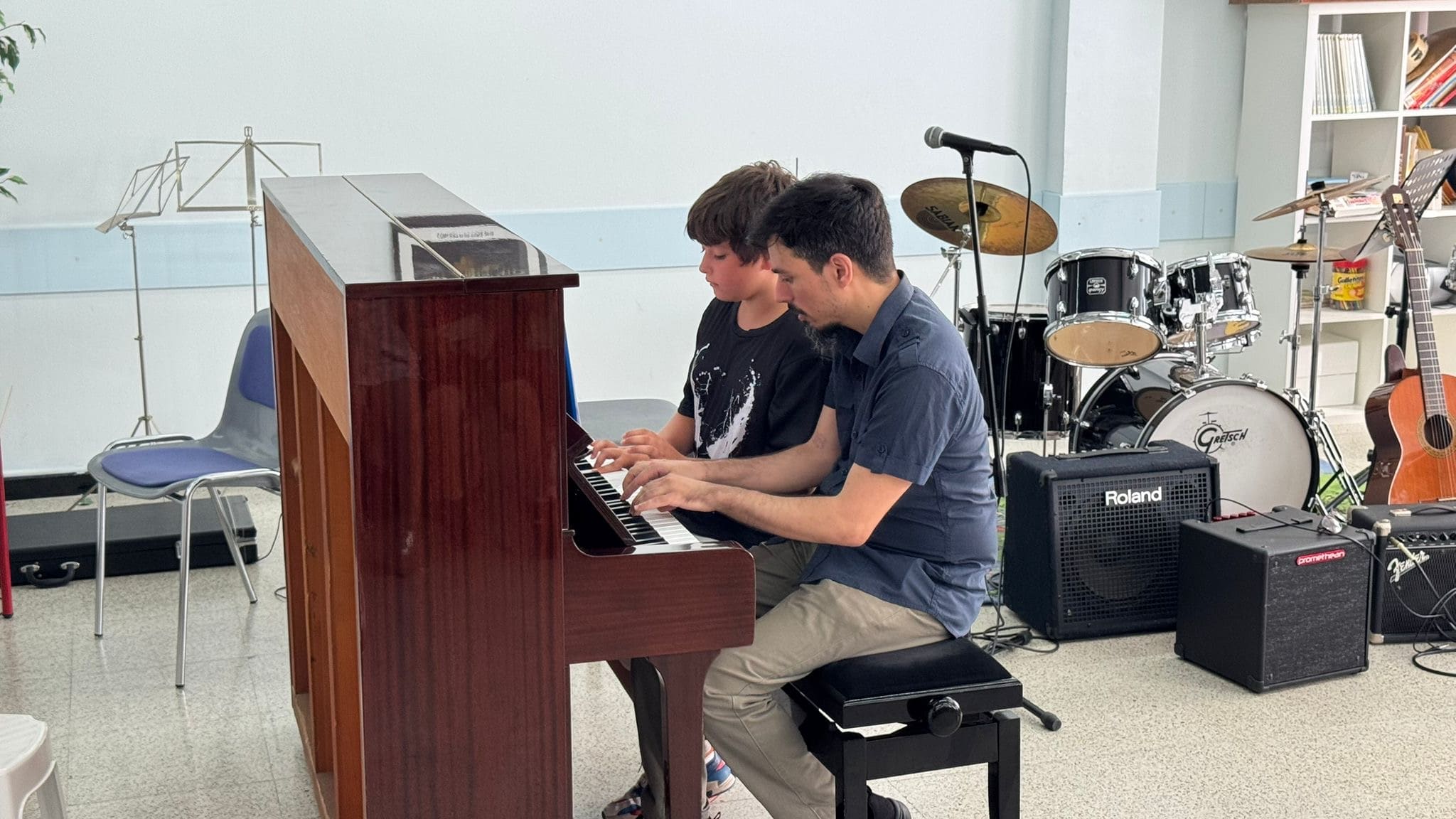 Classe de piano a l'Escola de M&uacute;sica Enric Granados